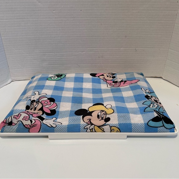 Padded Disney minnie mouse lap desk - Picture 4 of 4